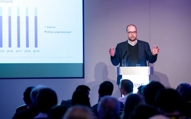 10 key VR stats and predictions for 2016 and beyond from IHS VRWC talk